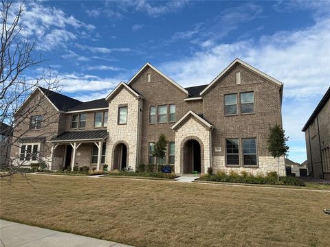 Photo of 724 4th Street, Argyle, TX 76226 (MLS # 21261327)
