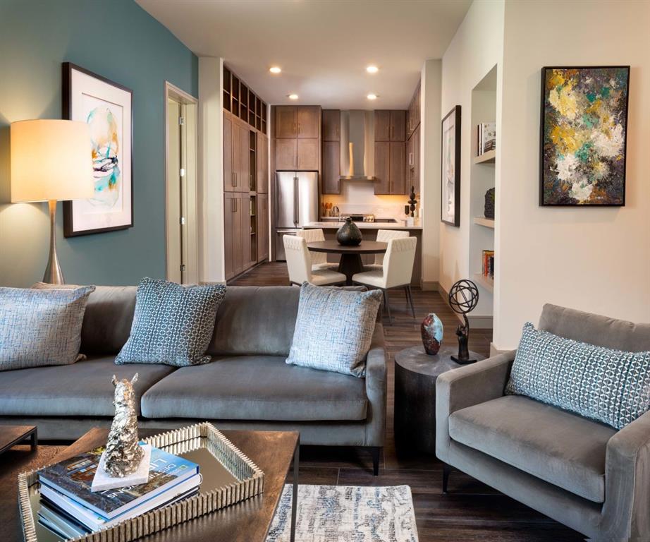 7850 Communications Parkway 1518