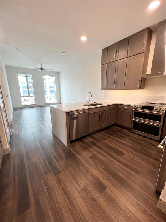 7850 Communications Parkway 1518