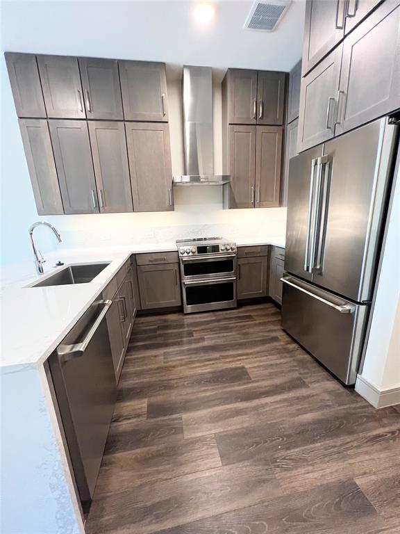 7850 Communications Parkway 1518