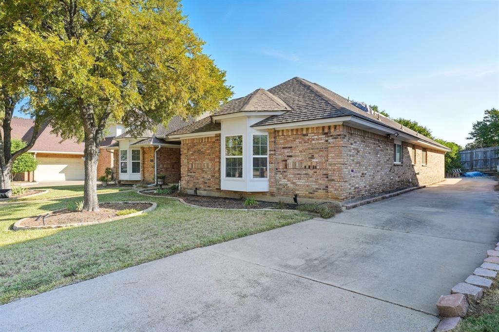 2732 Woodbridge Drive