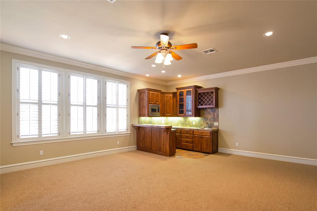 Hollytree - Residential