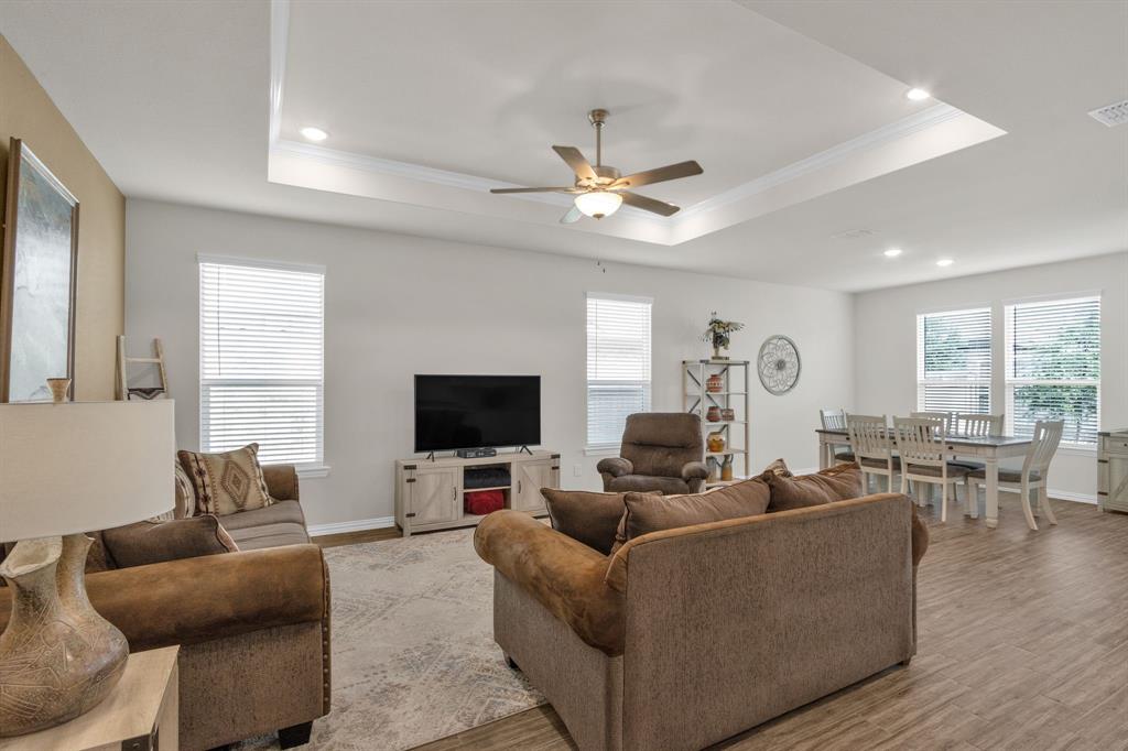 2420 Rooster Lane