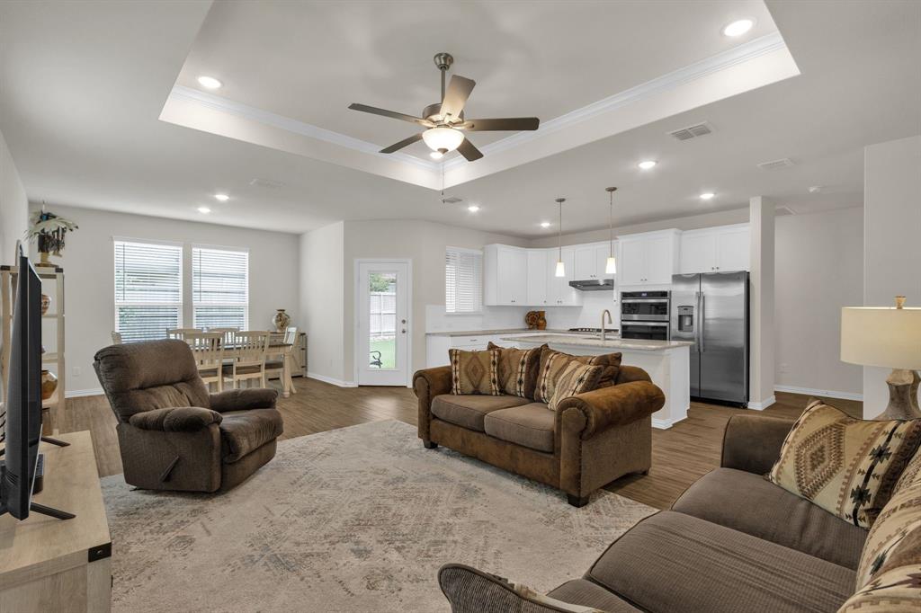 2420 Rooster Lane