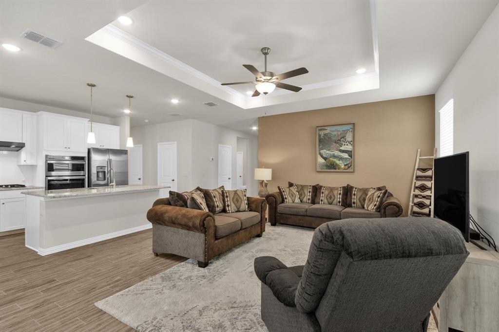 2420 Rooster Lane