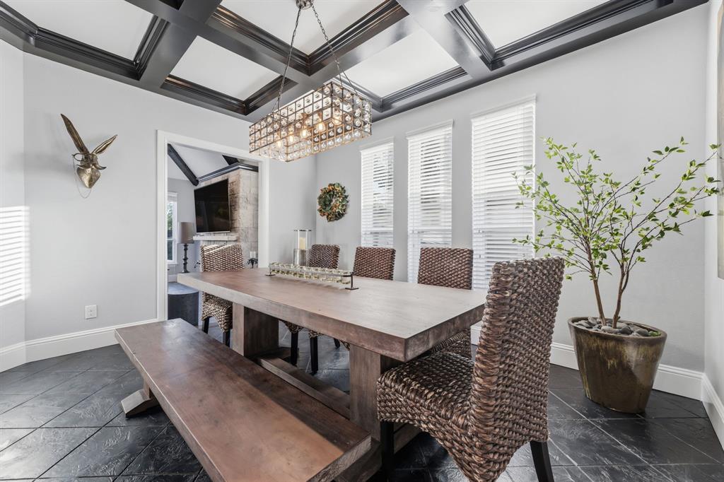 2712 Mount View Drive