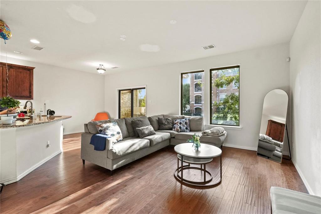 546 Alexandra Avenue