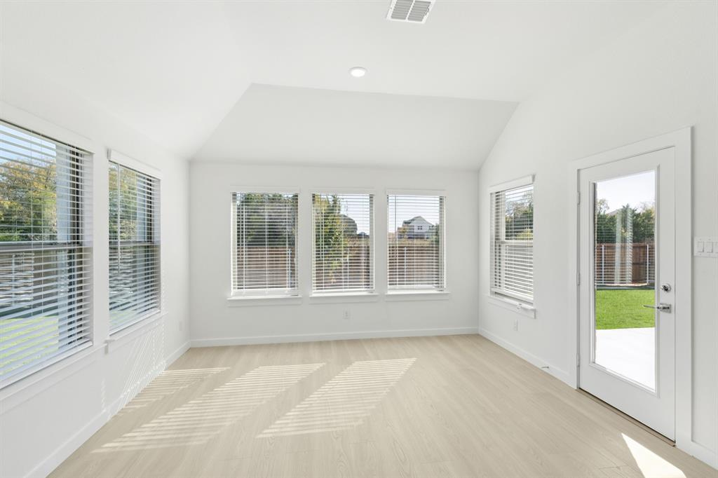 Elevon - Residential