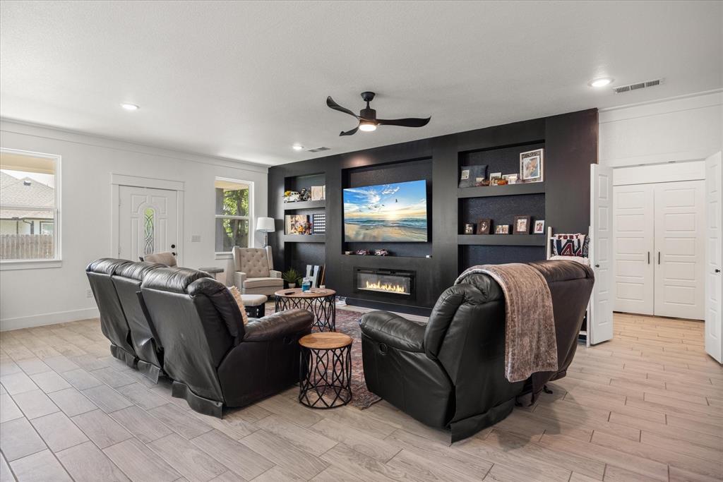 Canyon Creek III - Residential