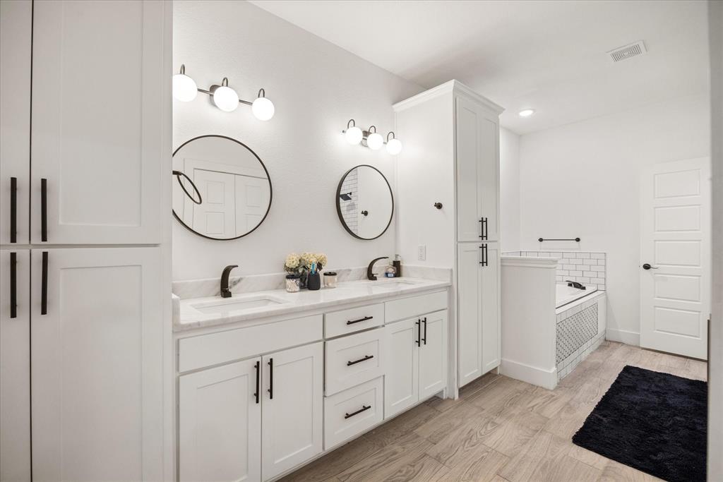 Canyon Creek III - Residential