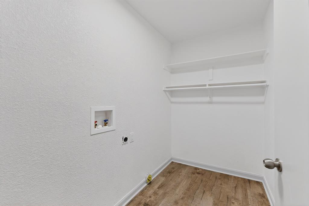 Meadows First Sec - Residential