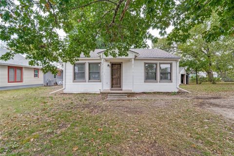 2207 Drake Street Caddo Mills TX 75135