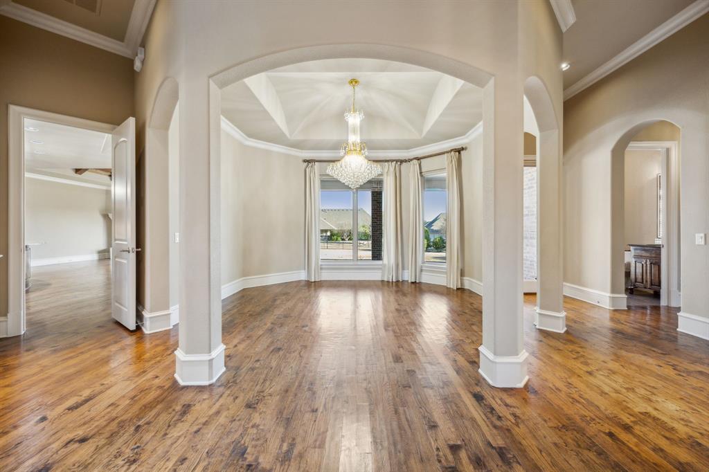 2161 Meadow View Drive