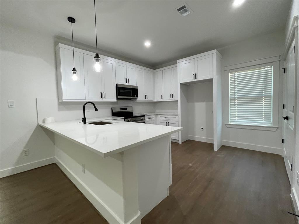 John & M A Genaros - Residential