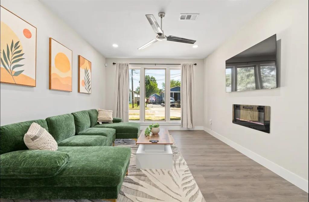 Roosevelt Manor 1st Inst - Residential Lease