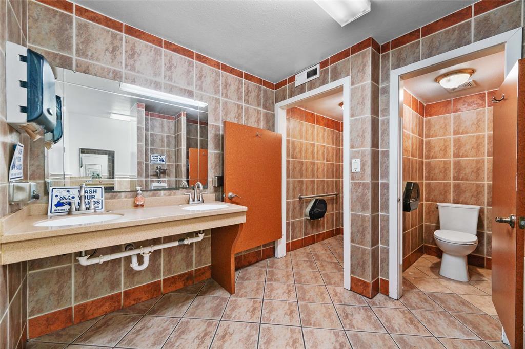 IGLESIA EVANGELICA ADDITION - Commercial Sale