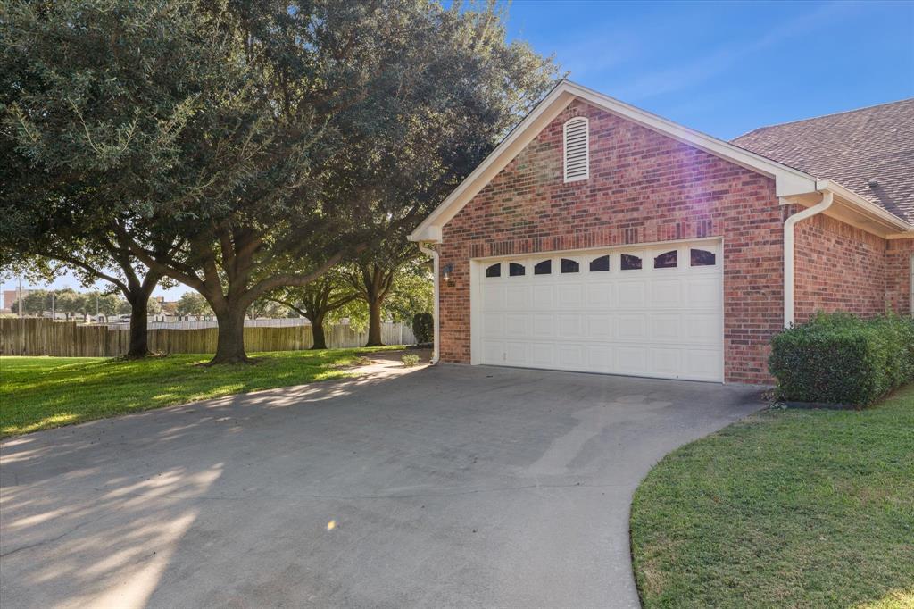 9117 Darby Lane