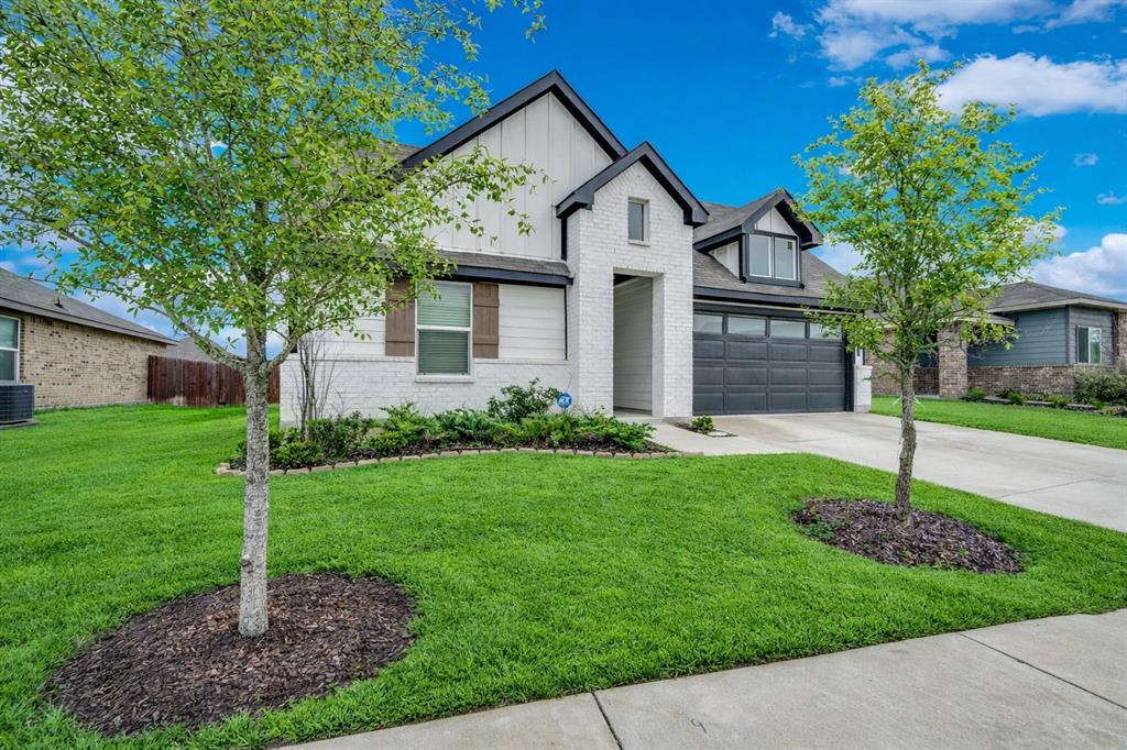 1520 Forest Park Drive