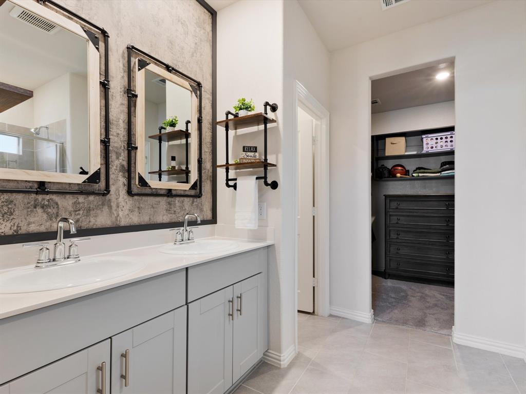 Falcon Place - Residential