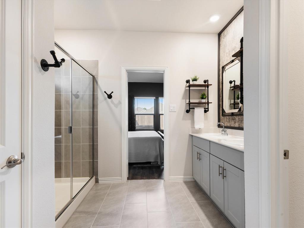 Falcon Place - Residential