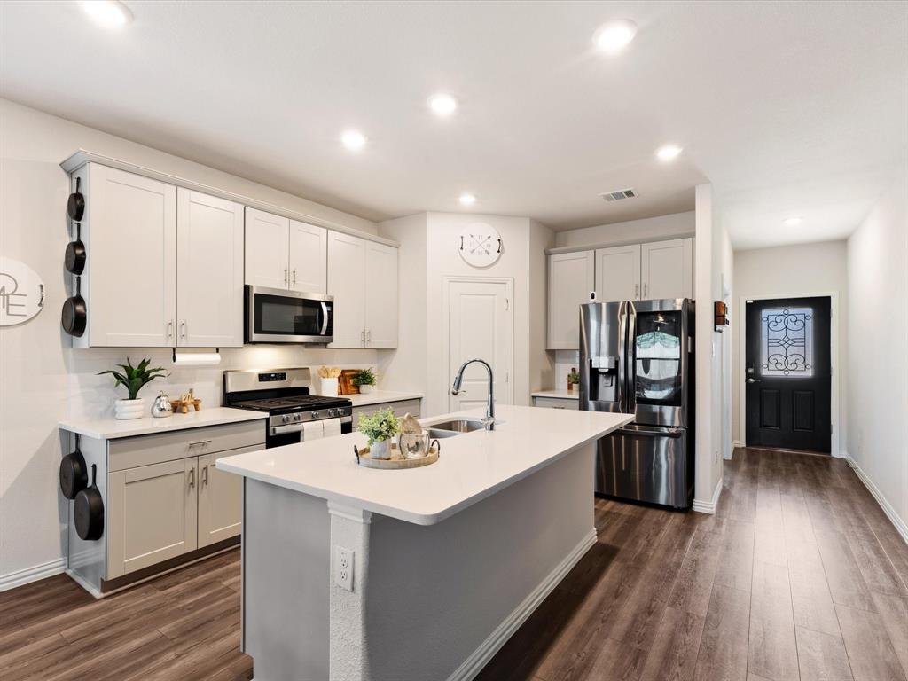 Falcon Place - Residential