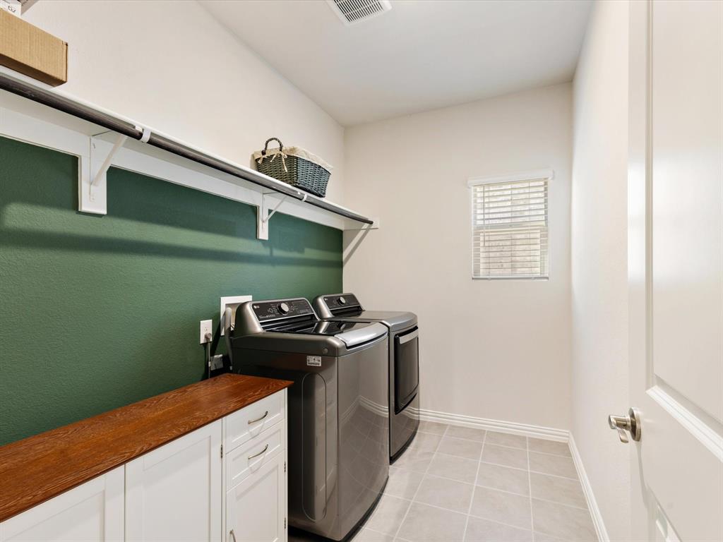 Falcon Place - Residential