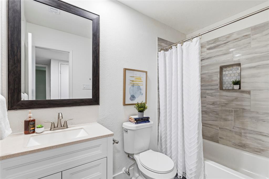 white rock village - Residential