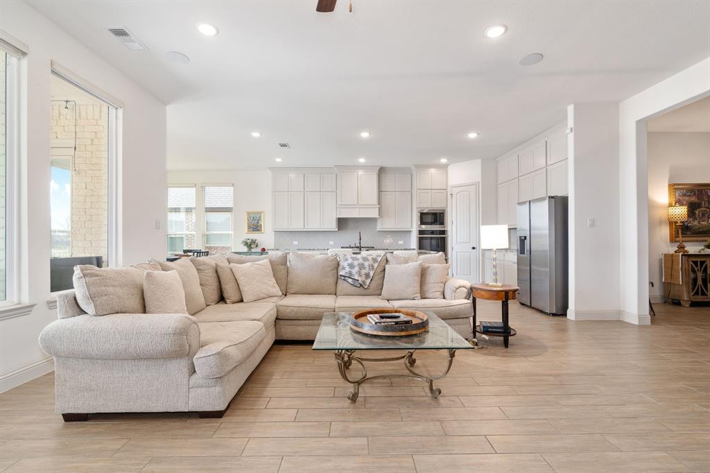 12140 Indian Creek Drive