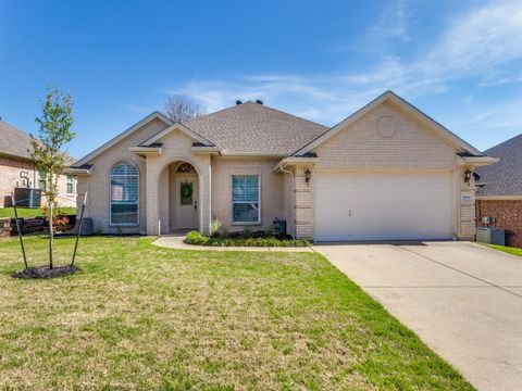 10505 Stonehill Drive Benbrook TX 76126