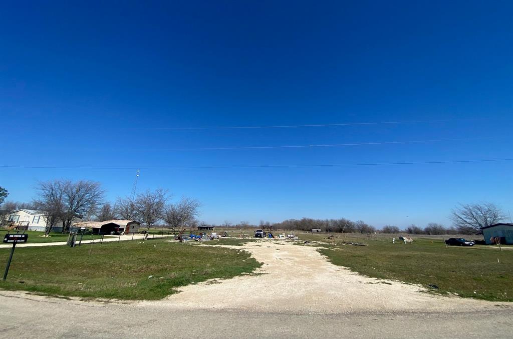 Piester Place Ph 01 - Land