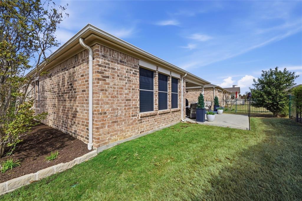 Frisco Lakes By Del Webb Villa - Residential