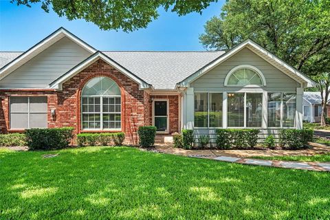 908 Bridges Drive Arlington TX 76012