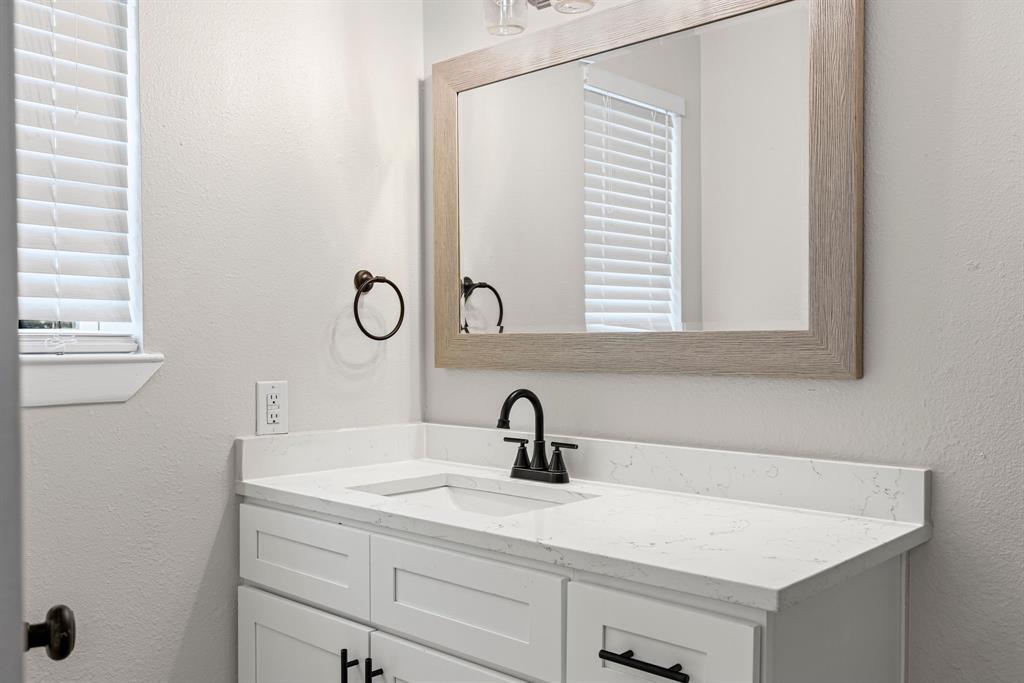 John G Jouett Surv Abs # 572 - Residential