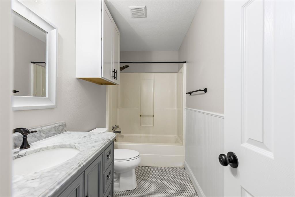 John G Jouett Surv Abs # 572 - Residential