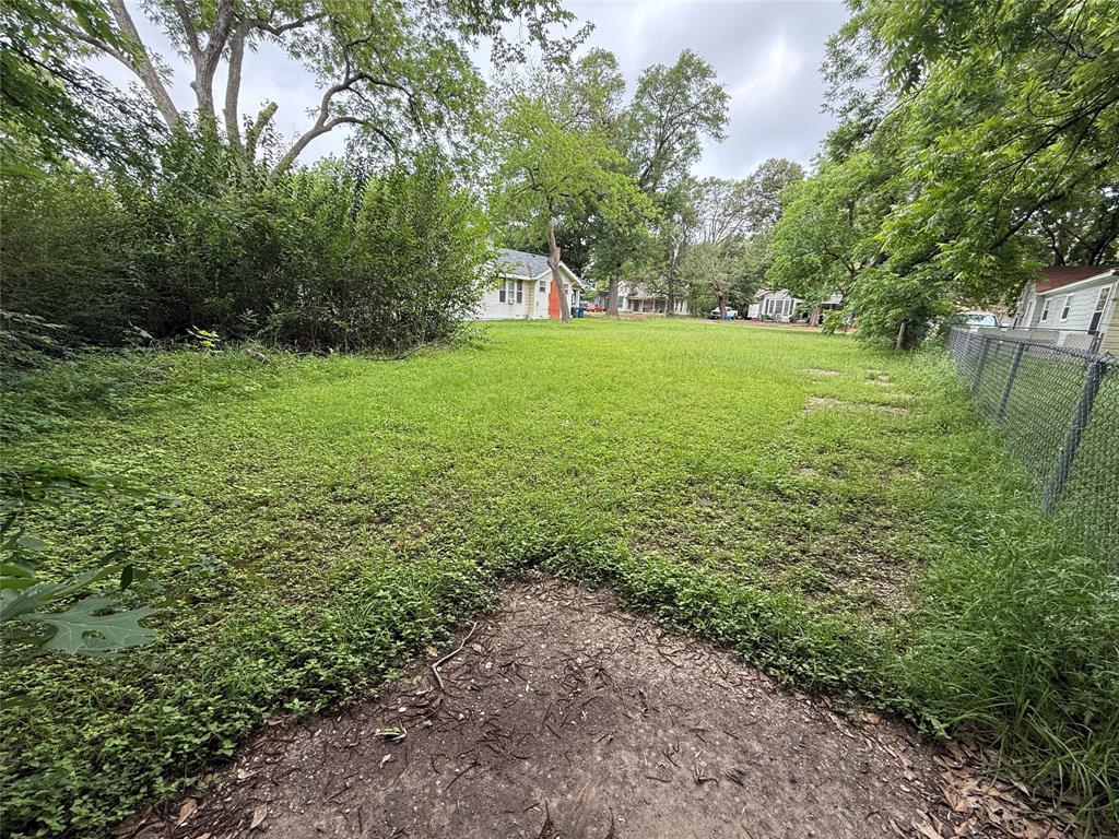 Corsicana - Land