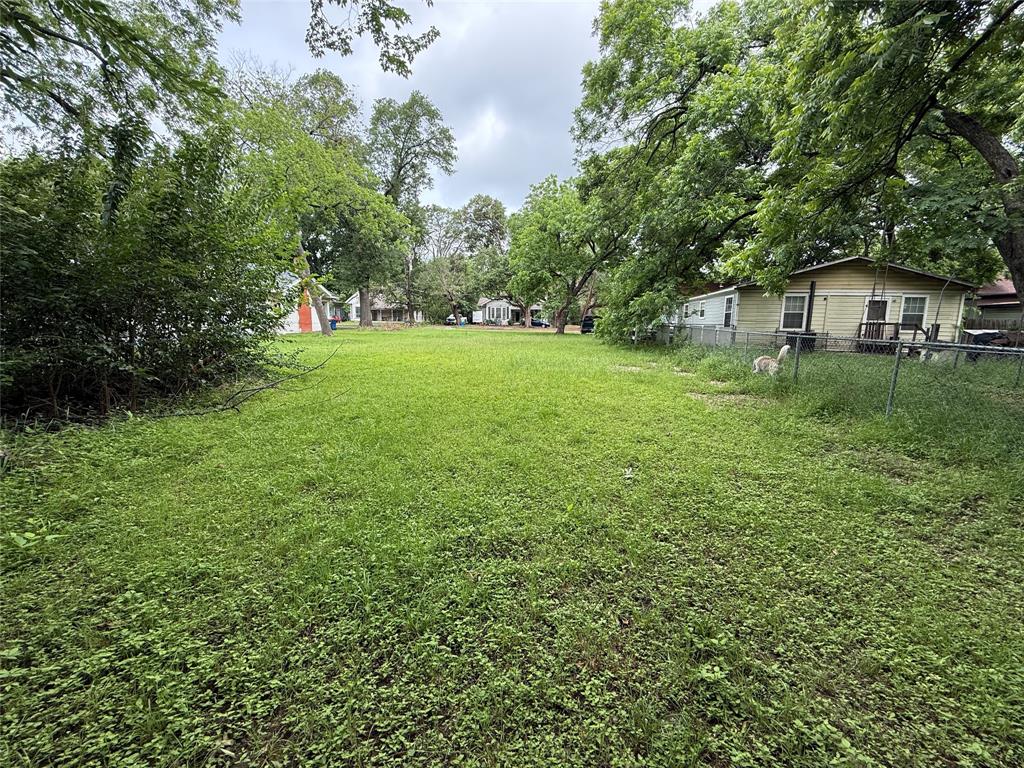 Corsicana - Land