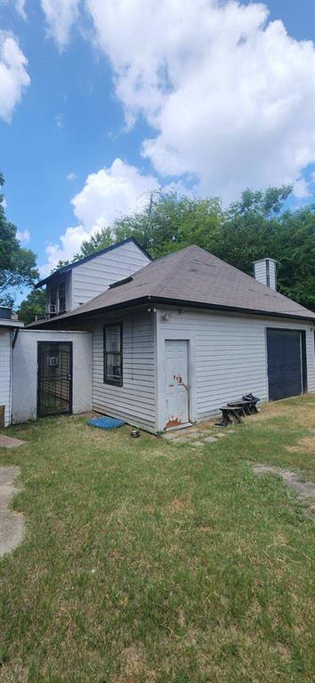 2457 Elmwood Drive