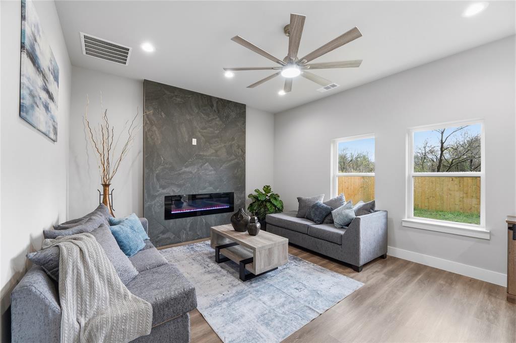 Thompson - Residential