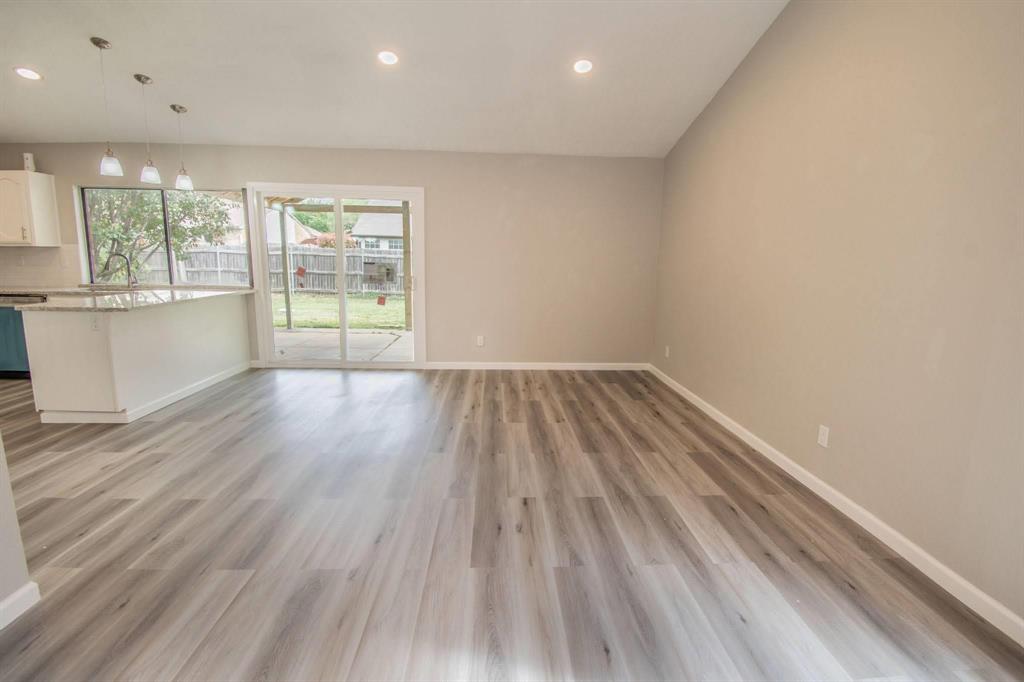 3825 Hackberry Lane