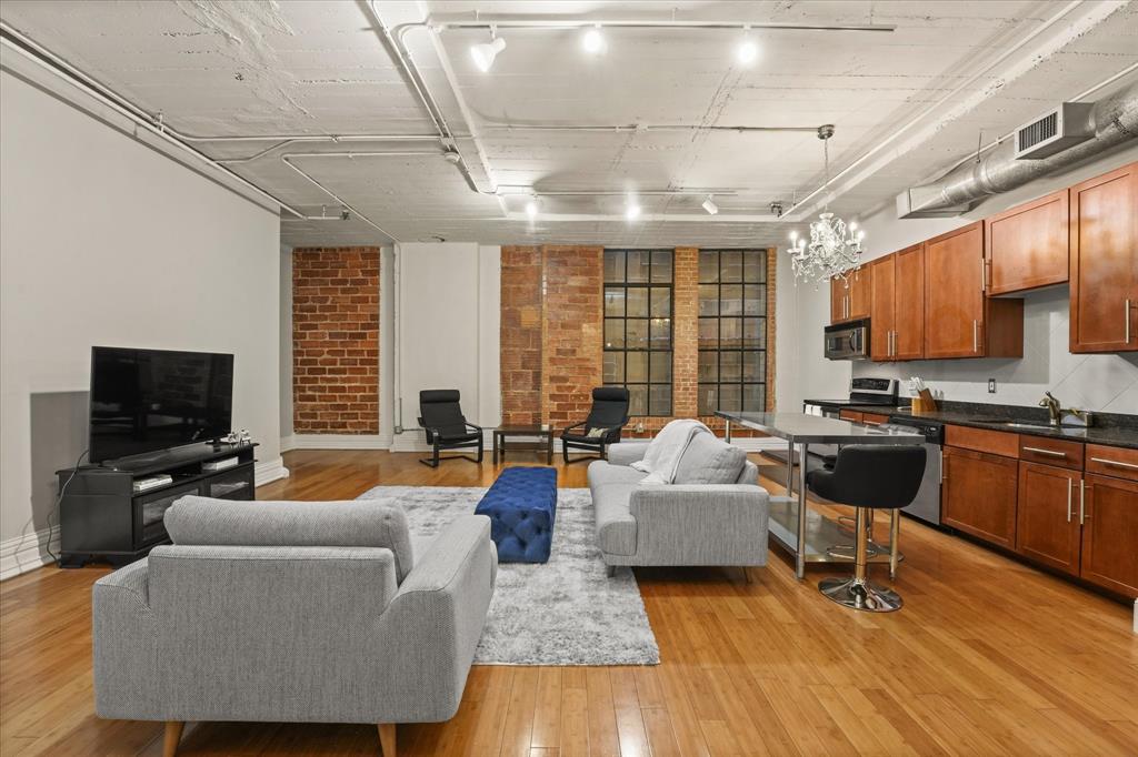Soco Urban Loft Condo - Residential