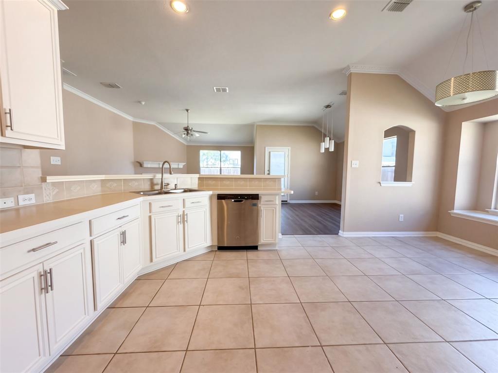 5327 Lake Gardens Drive