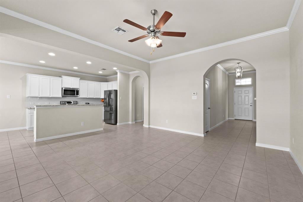6142 Fairburn Court
