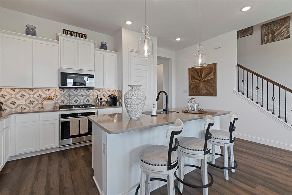 Sheppard's Place - Residential