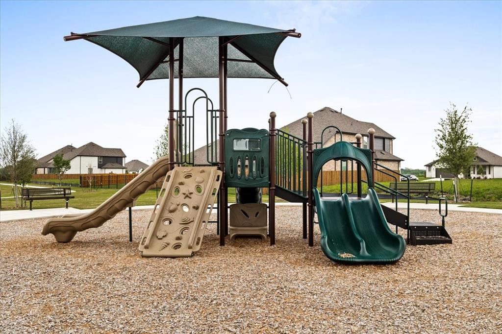 Sheppard's Place - Residential