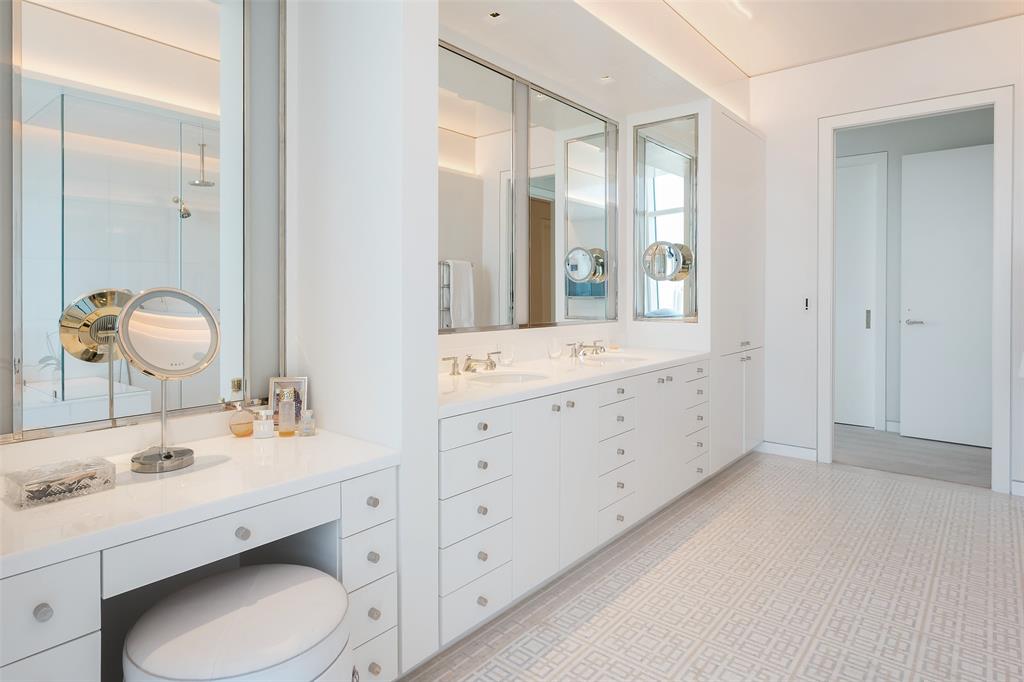 Museum Tower Condo - Residential