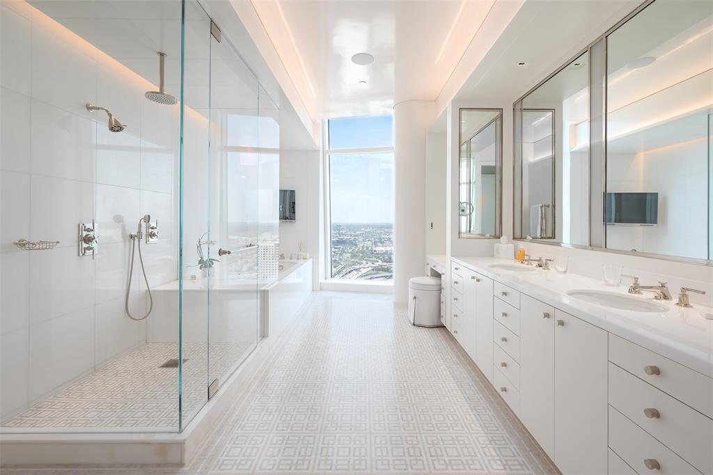 Museum Tower Condo - Residential