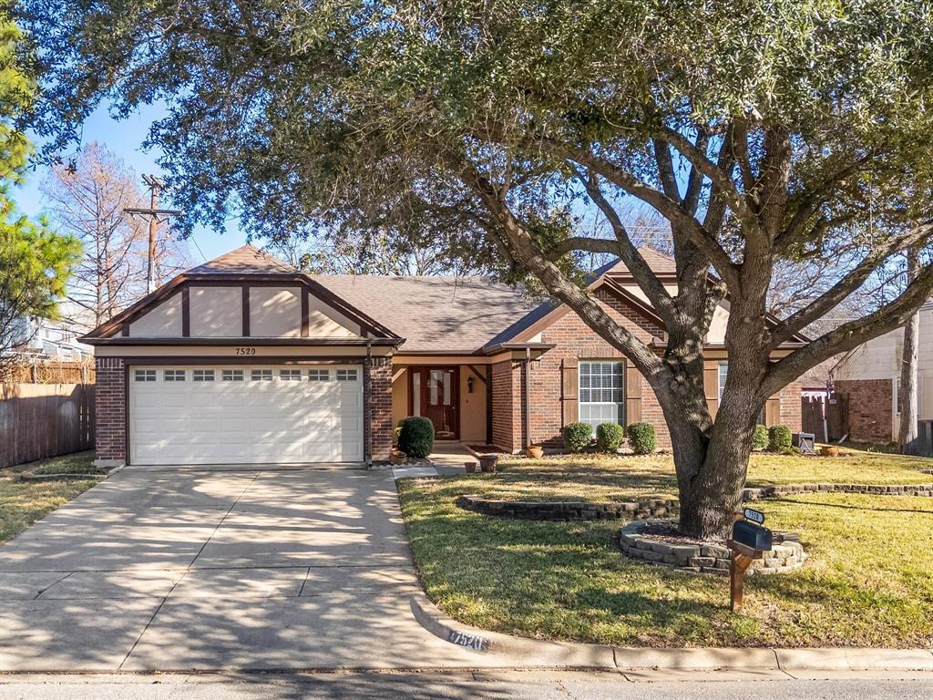 7520 Meadowview Terrace