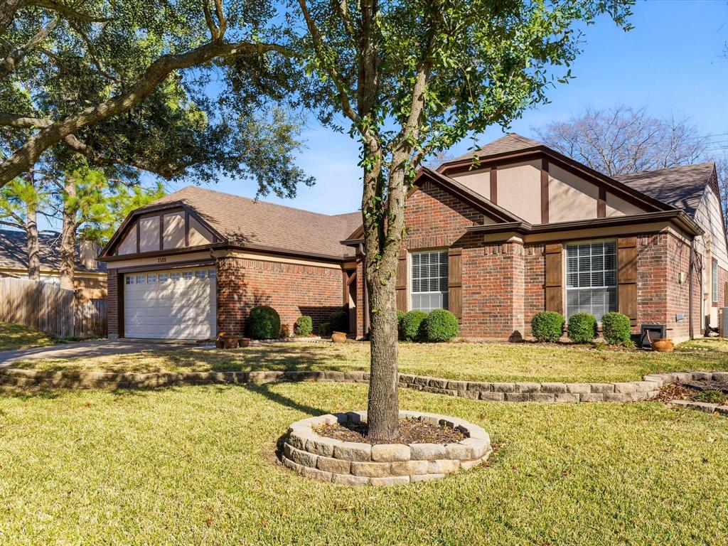 7520 Meadowview Terrace