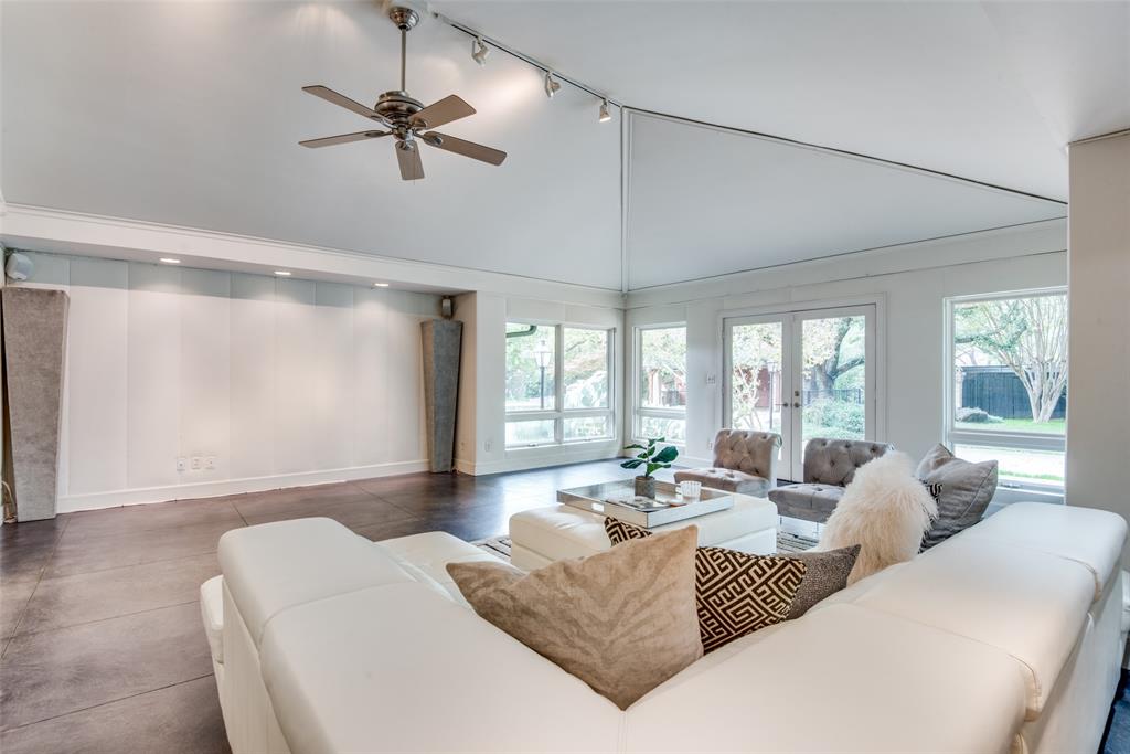 Russwood Acres 01 Instl - Residential