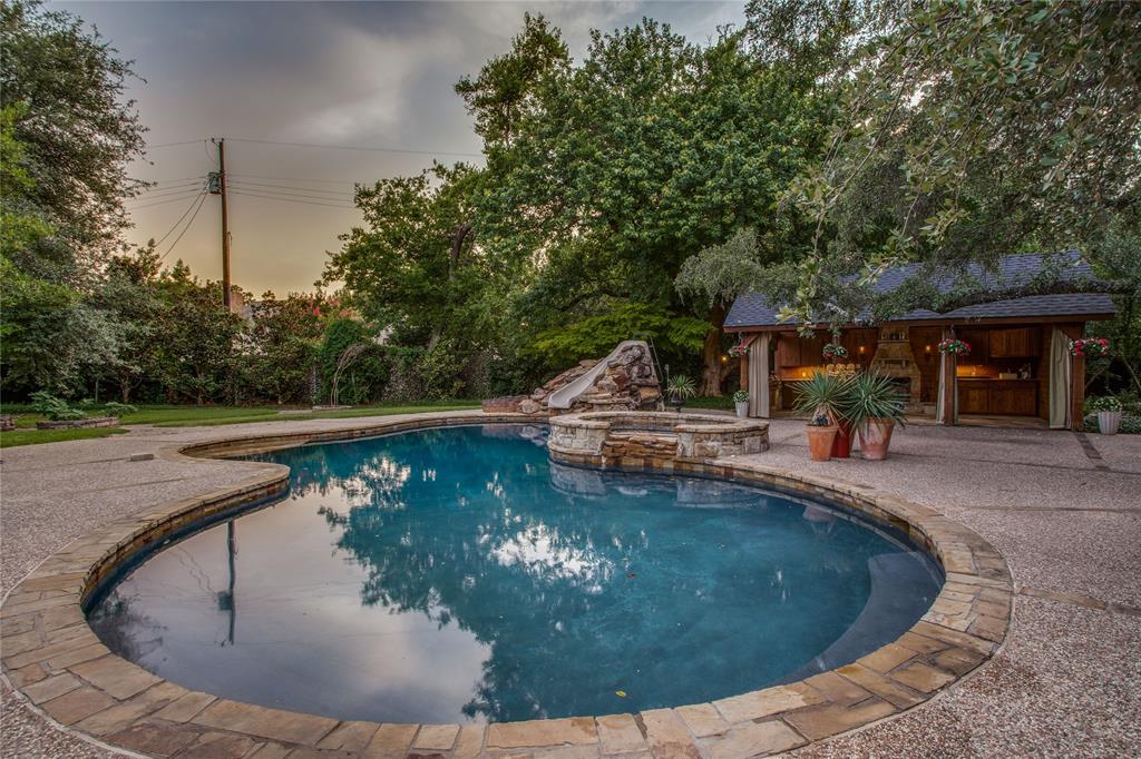 Russwood Acres 01 Instl - Residential